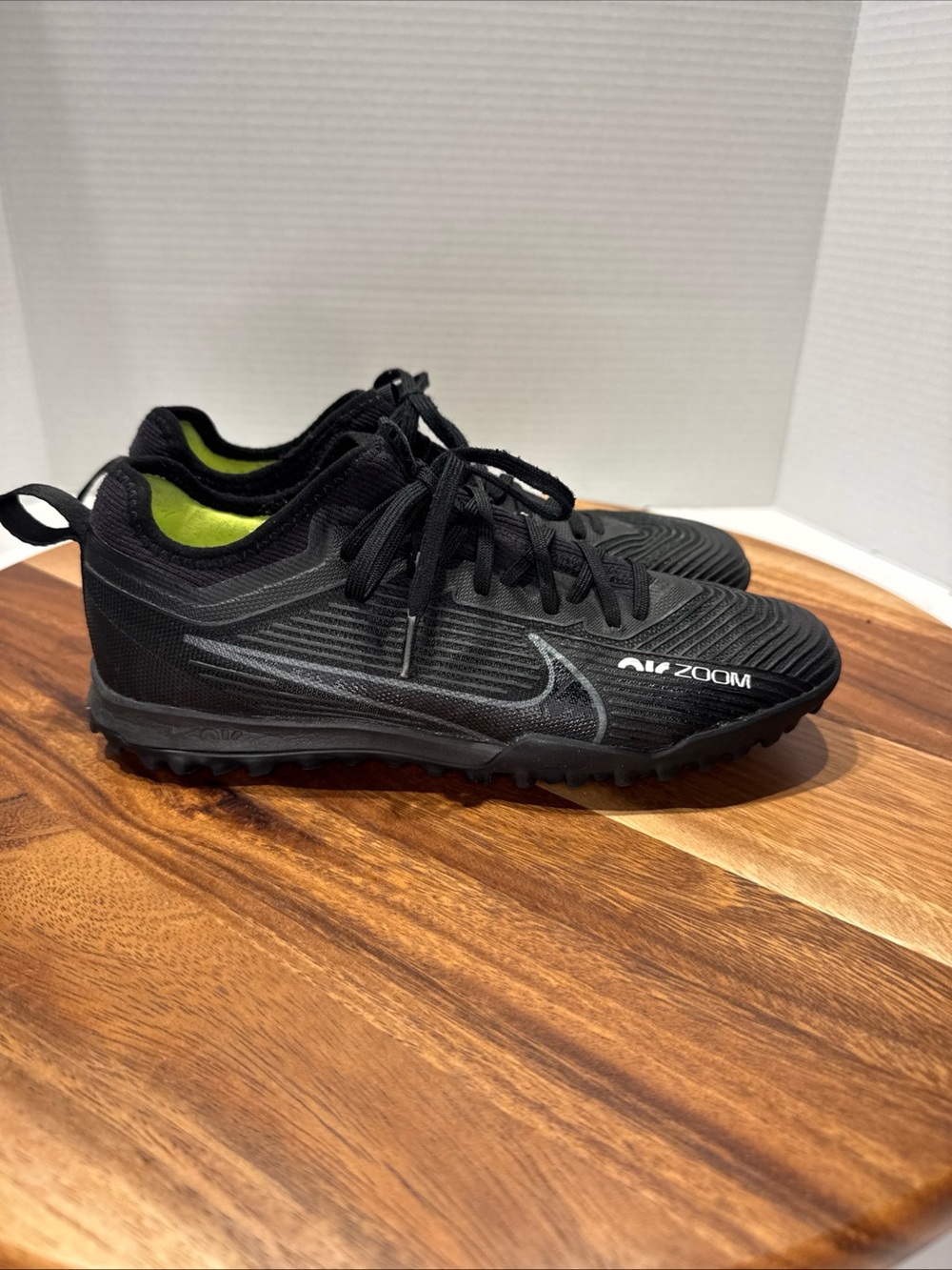 Nike Zoom Vapor Pro Turf Soccer Black SmokeGrey DJ5605-001 Men’s Size 5